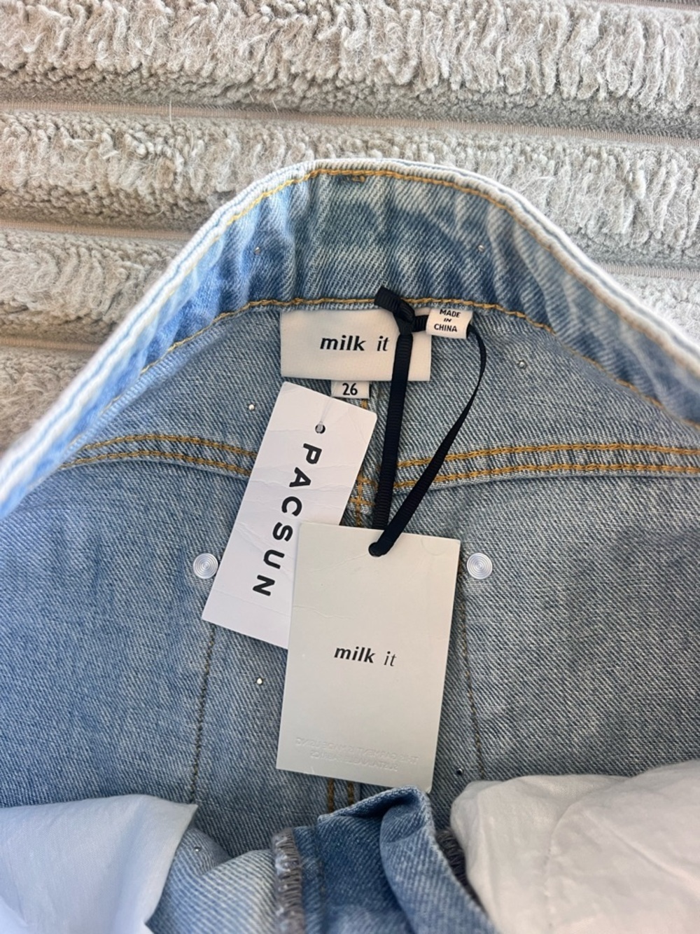 Milk It by Pacsun Studded Blue Denim Shorts New WIth Tags- Size 26 - Picture 7 of 14